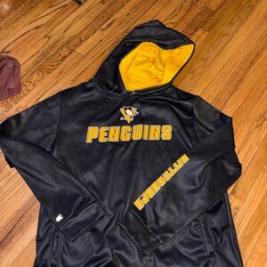 Colosseum Penguins Hoodie size youth XL (20)